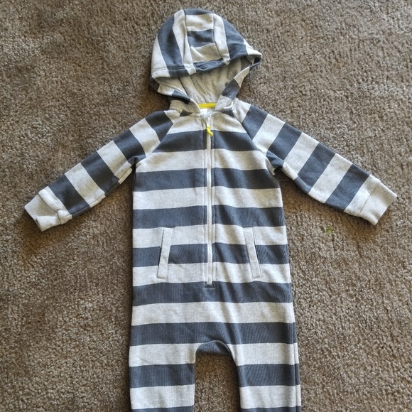 h&m jumpsuit baby
